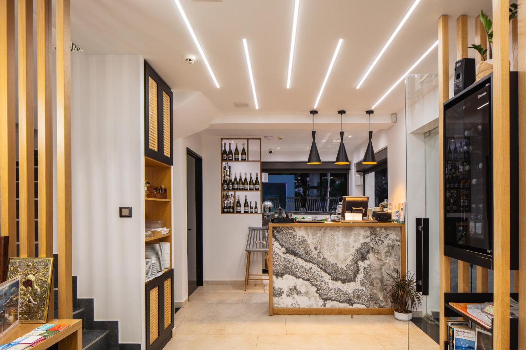 Sapphire Blue Suites Kíssamos Exteriör bild