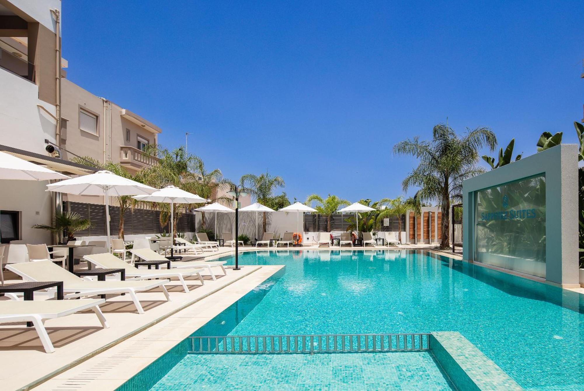 Sapphire Blue Suites Kíssamos Exteriör bild